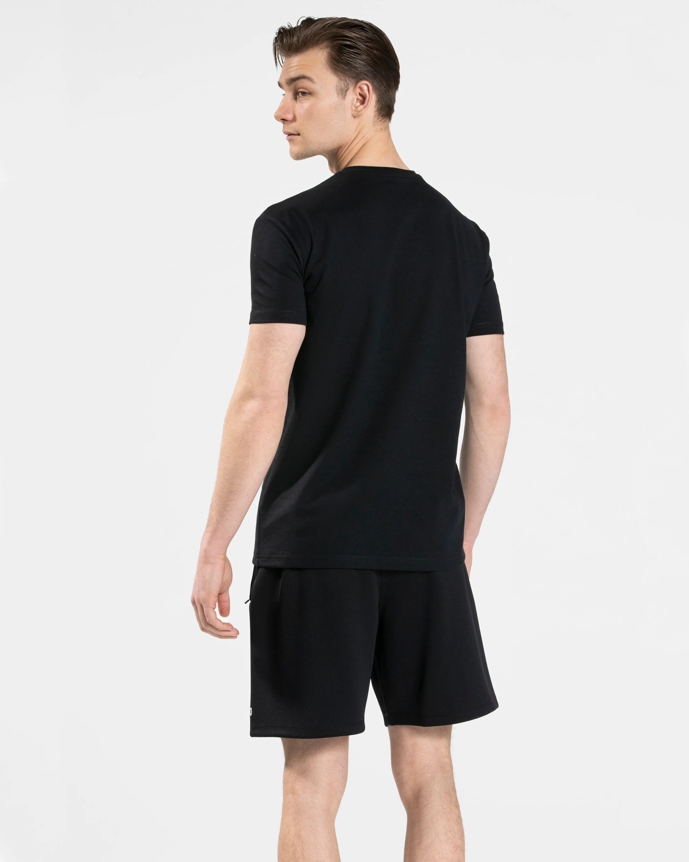 Arrival Fitted T-Shirt "Schwarz"